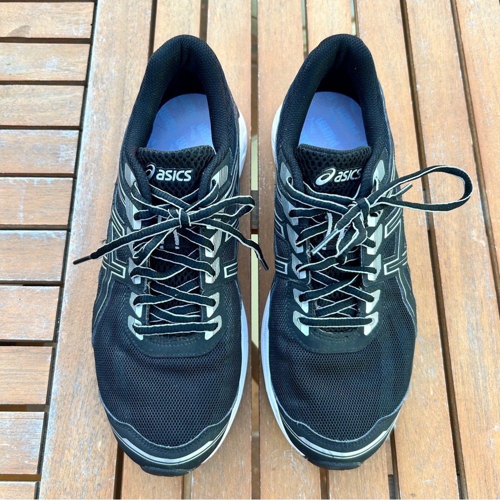 Asics Running Shoes - Picture 5 of 5
